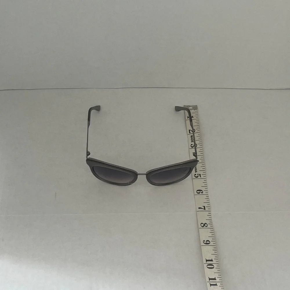 Tom Ford Emma TF 461 59B Grey Sunglasses With‎ Case.